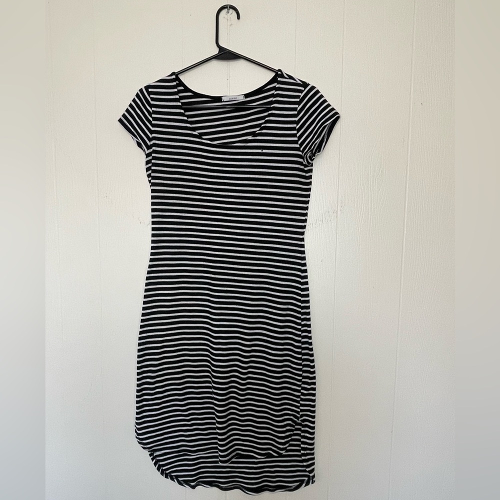 Acemi Gently Worn Black and White Striped Dress - Stretchy Fit